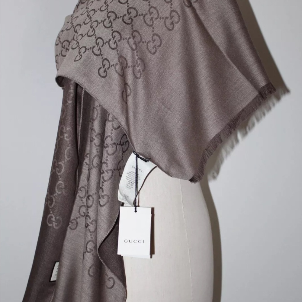 NWT GUCCI Brown Jacquard GG Wool Silk Scarf Unisex - Picture 6 of 7